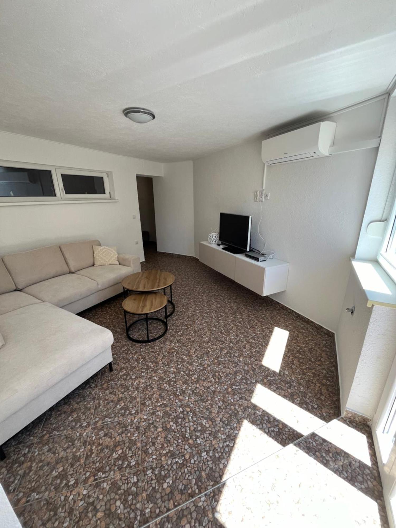 Apartments Adria ซริกเวนิซา ภายนอก รูปภาพ