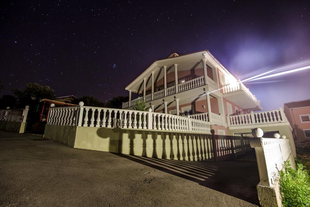 Apartments Adria ซริกเวนิซา ภายนอก รูปภาพ
