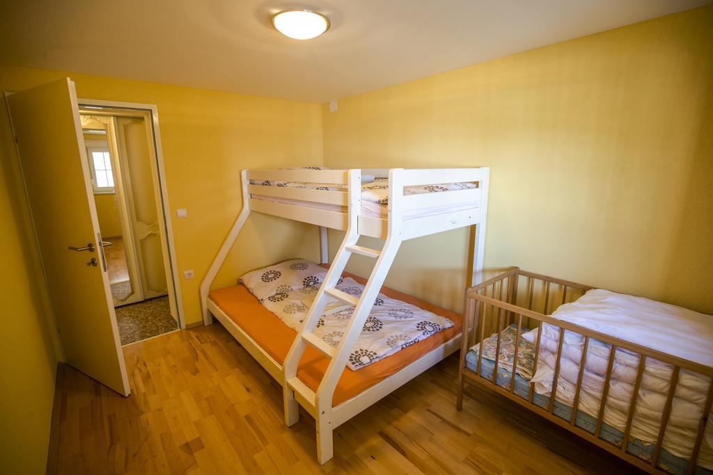 Apartments Adria ซริกเวนิซา ภายนอก รูปภาพ