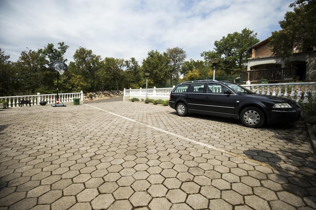 Apartments Adria ซริกเวนิซา ภายนอก รูปภาพ